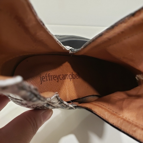 Jeffrey Campbell Snakeskin Booties - Sz 5 US - Picture 5 of 9